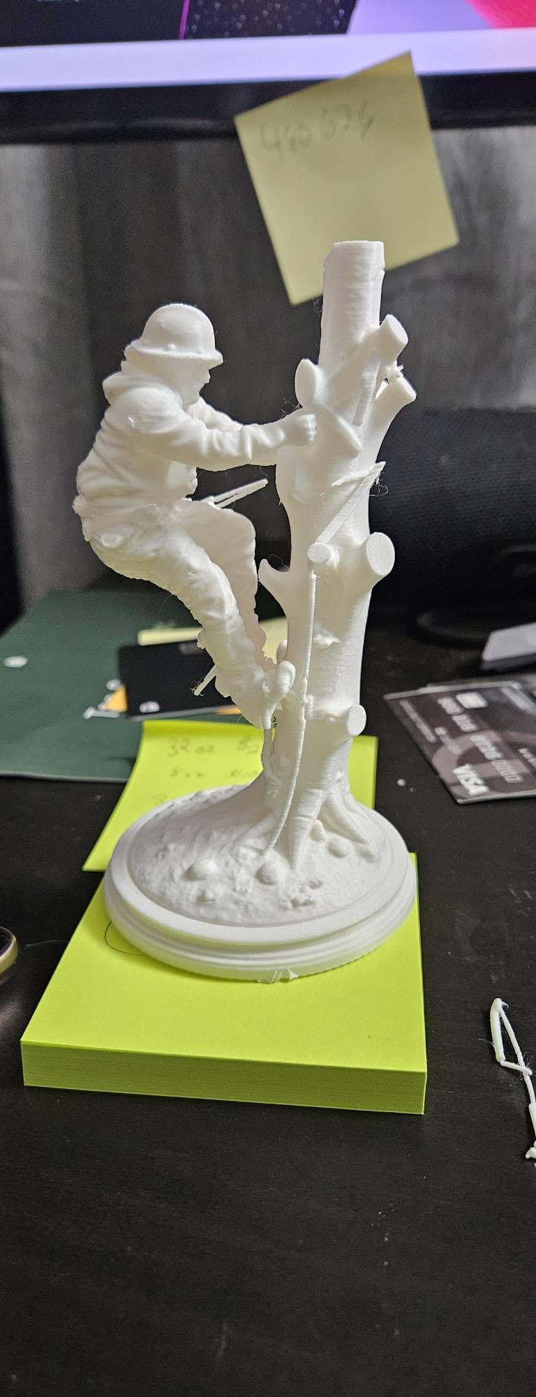 Custom Tree Climber 3D Figurine – Personalized Arborist Sculpture
